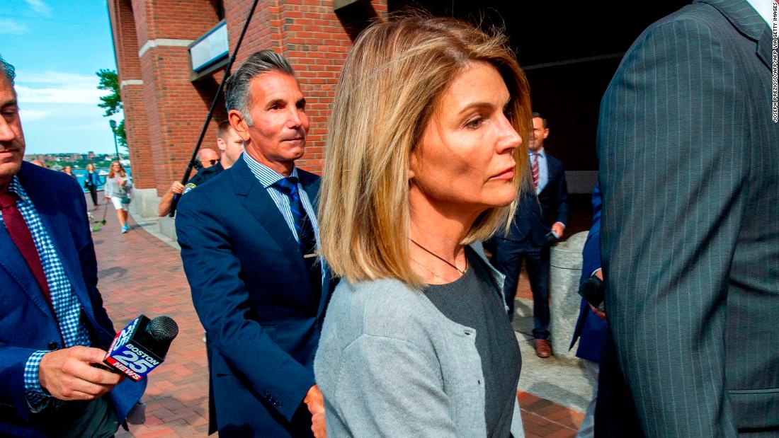 Lori Loughlin is released from prison after a two-month prison sentence for college admission fraud