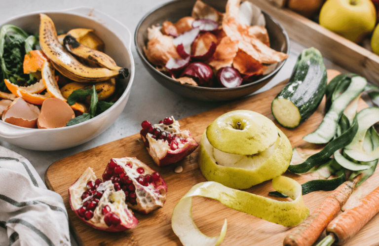 Bucce di frutta e verdura: perché possono diventare una risorsa preziosa in cucina Bucce di frutta e verdura: perché possono diventare una risorsa preziosa in cucina